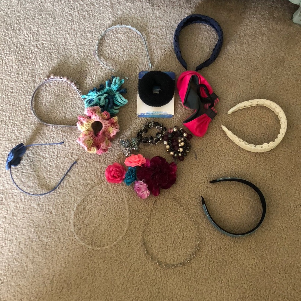 Hair flowers, headbands, scrunchies and more!